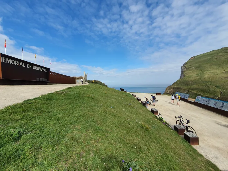 Bruneval_Memorial_Saint-Jean-de-Bruneval
