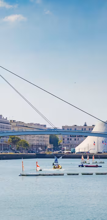 bassin_du_commerce_et_passerelle_francois_le_chevalier-le_havre-sabina_lorkin-anibas_photography-20608-1600px.JPG