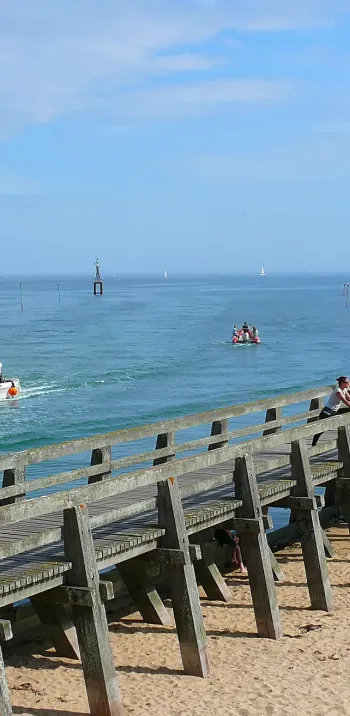 Jetée à Courseulles sur la Côte de Nacre