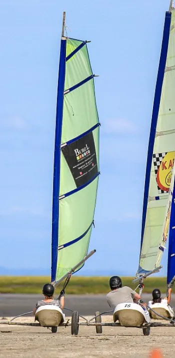 char a voile baie du mont