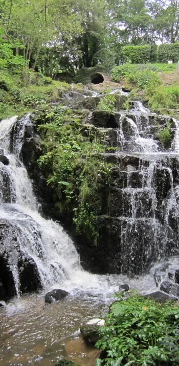 wikimedia-Xfigpower-Petite_cascade_de_Mortain.JPG