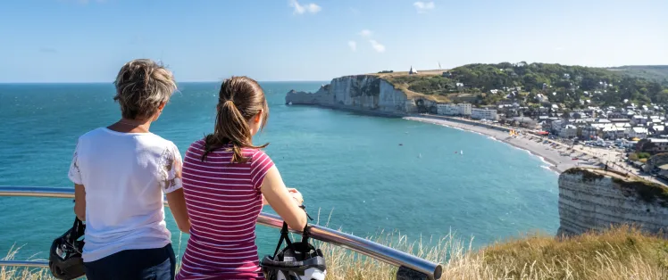 Vue sur Etretat