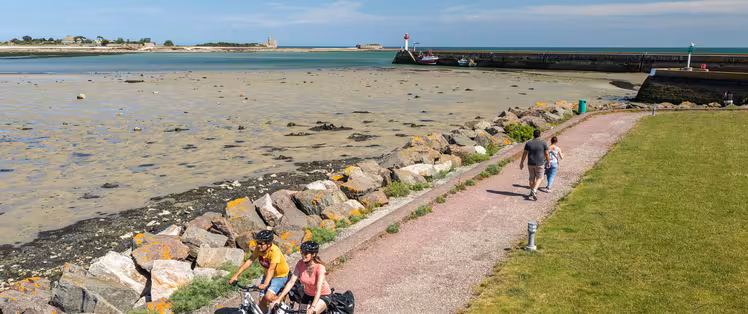 Saint-Vaast-La-Hougue ©E. Berthier