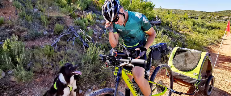 voyager-a-velo-avec-son-chien-fred.jpg
