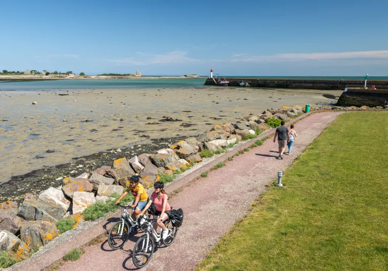 Saint-Vaast-La-Hougue ©E. Berthier